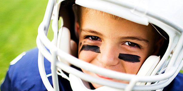 Sports Injury Prevention -
Young athletes should drink about 10 gulps of water at least 30 minutes before play and every 15-20 minutes during play Sports Injury Prevention -
Young athletes should drink about 10 gulps of water at least 30 minutes before play and every 15-20 minutes during play