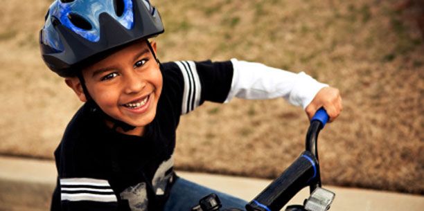 Pedestrian & Bike Safety -
Walking in the winter is good for everyone! Pedestrian & Bike Safety -
Walking in the winter is good for everyone!